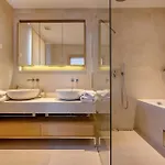 Luxury Seafront Prestige Brac With Pool & Private Sea Deck 빌라 Selca (Brac)