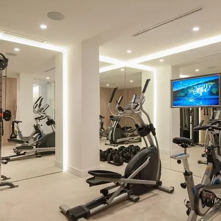 Luxury Seafront Prestige Brac With Private Pool, Sauna And Gym And Private Sea Deck At The On Brac Island Villa *
