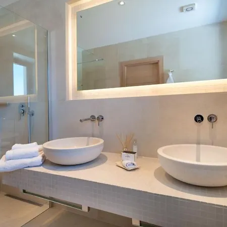 Luxury Seafront Prestige Brac With Private Pool, Sauna And Gym And Private Sea Deck At The On Brac Island Villa Selca (Brac)
