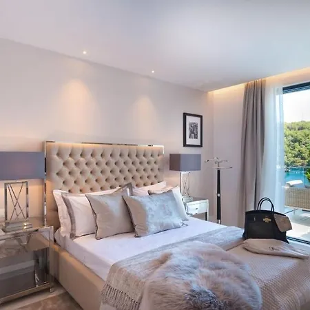 Luxury Seafront Prestige Brac With Private Pool, Sauna And Gym And Private Sea Deck At The On Brac Island