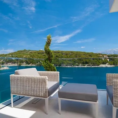 Villa Luxury Seafront Prestige Brac With Private Pool, Sauna And Gym And Private Sea Deck At The On Brac Island