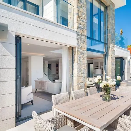 Villa Luxury Seafront Prestige Brac With Private Pool, Sauna And Gym And Private Sea Deck At The On Brac Island Selca (Brac)