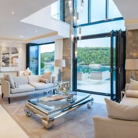 Luxury Seafront Prestige Brac With Private Pool, Sauna And Gym And Private Sea Deck At The On Brac Island