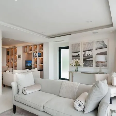 Luxury Seafront Prestige Brac With Private Pool, Sauna And Gym And Private Sea Deck At The On Brac Island Villa *