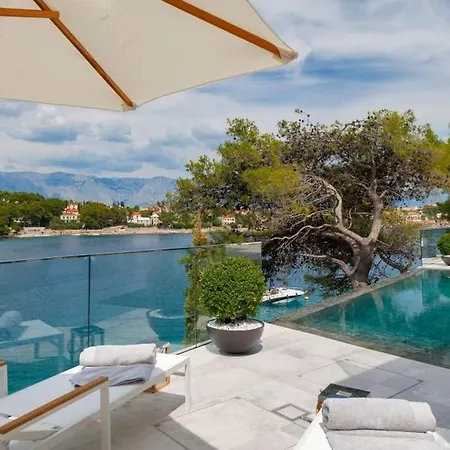 Villa Luxury Seafront Prestige Brac With Private Pool, Sauna And Gym And Private Sea Deck At The On Brac Island Selca (Brac)