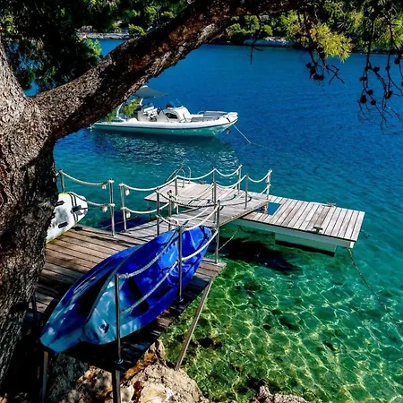 Luxury Seafront Prestige Brac With Pool & Private Sea Deck *