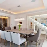 Villa Luxury Seafront Prestige Brac With Pool & Private Sea Deck Selca (Brac)