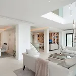 Villa Luxury Seafront Prestige Brac With Pool & Private Sea Deck Selca (Brac)