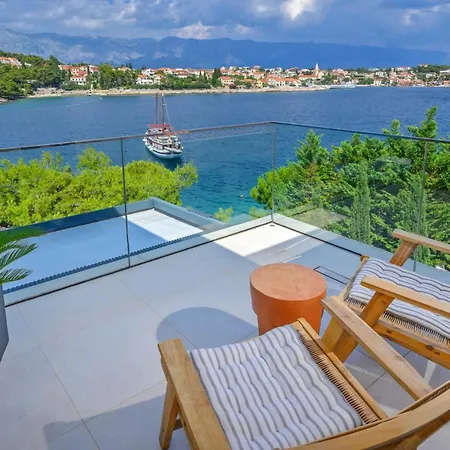 Luxury Seafront Prestige Brac With Pool & Private Sea Deck *