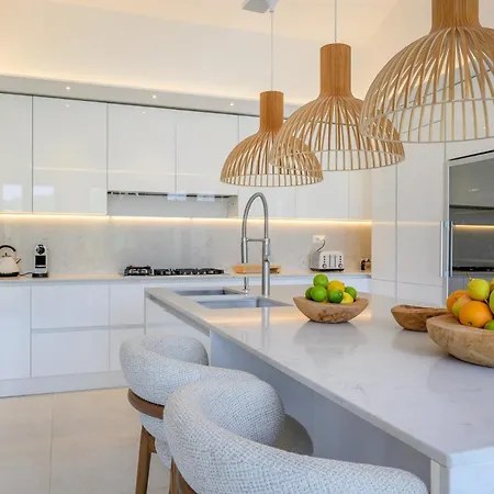 Luxury Seafront Prestige Brac With Pool & Private Sea Deck Villa *